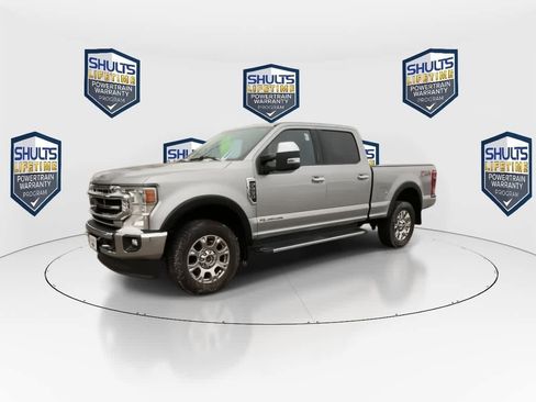 Used 2020 Ford F250 Lariat w/ Chrome Package image 4