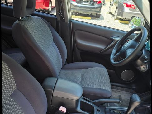 Used 2004 Toyota RAV4 2WD image 5
