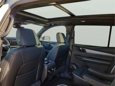 New 2026 Buick Enclave Sport Touring image 12