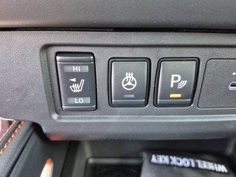 New 2026 Nissan Frontier PRO-4X w/ Tow Package AWD/4WD image 27