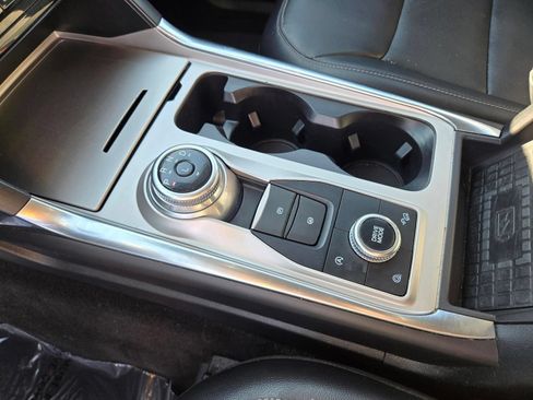 Used 2024 Ford Explorer Limited AWD/4WD image 19
