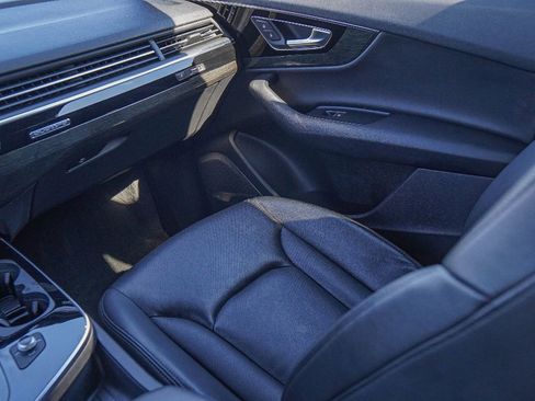 Used 2019 Audi Q7 3.0T Prestige w/ Prestige Package image 27