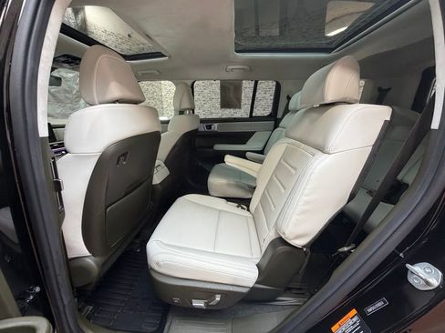 Certified 2025 Hyundai Santa Fe Calligraphy image 14