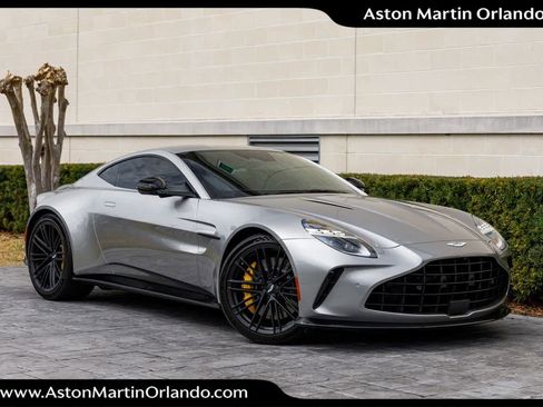 Used 2025 Aston Martin V8 Vantage Coupe image 1