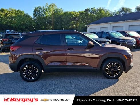 Certified 2023 Chevrolet TrailBlazer LT w/ Convenience Package FWD image 9