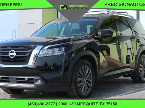 Used 2022 Nissan Pathfinder SL w/ SL Premium Package FWD image 1