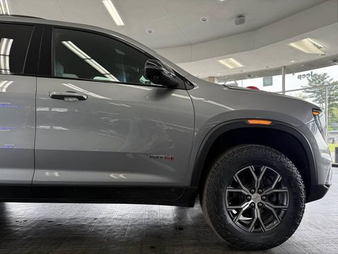 Used 2024 GMC Acadia AT4 w/ Luxury Package AWD/4WD image 4