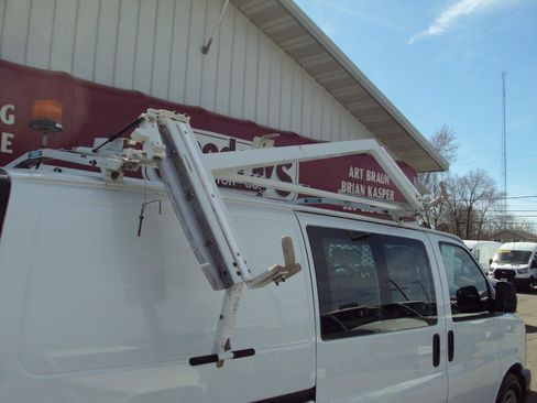 Used 2013 Chevrolet Express 1500 AWD w/ Power Package image 12