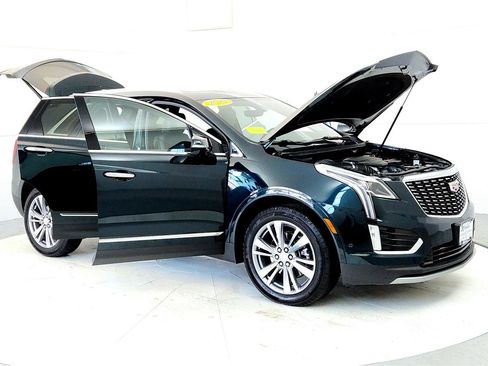 Used 2024 Cadillac XT5 Premium Luxury w/ Technology Package image 12