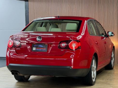Used 2010 Volkswagen Jetta Limited Edition FWD image 3