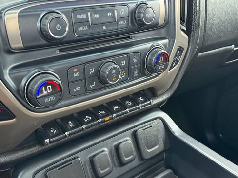 Used 2017 GMC Sierra 1500 Denali w/ Denali Ultimate Package AWD/4WD image 27