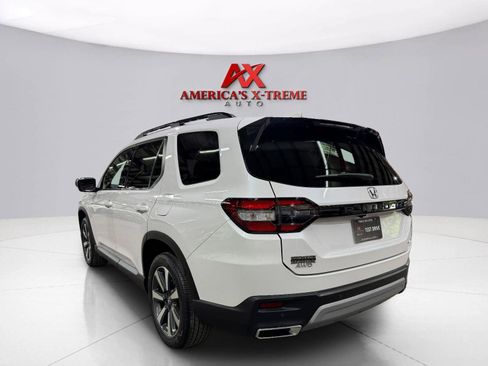 Used 2023 Honda Pilot Elite image 5