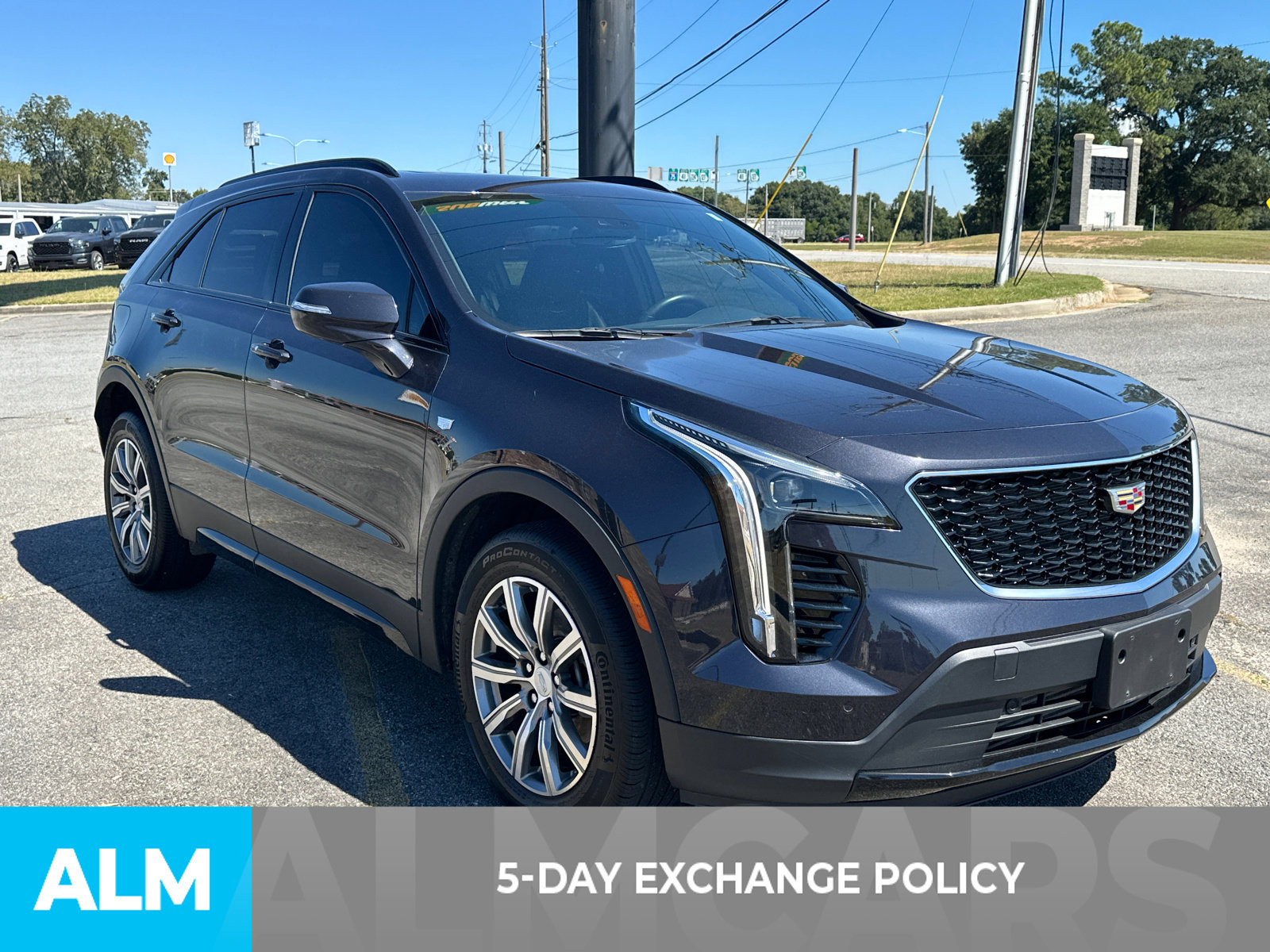 Used 2023 Cadillac XT4 Sport w/ Sun And Sound Package AWD/4WD image 3