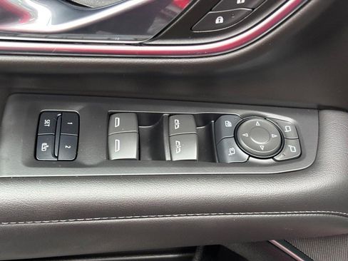 Used 2024 Chevrolet Tahoe Z71 w/ Luxury Package image 27