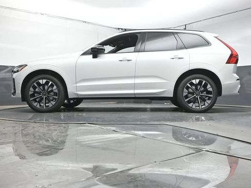 New 2026 Volvo XC60 B5 Plus w/ Protection Package Premier AWD/4WD image 37