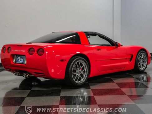 Used 1998 Chevrolet Corvette Coupe w/ Roof Pkg RWD image 13