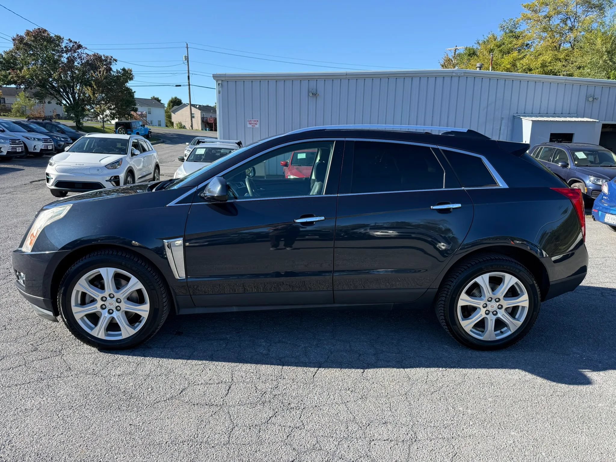 Used 2016 Cadillac SRX Performance w/ Driver Assist Package AWD/4WD image 2