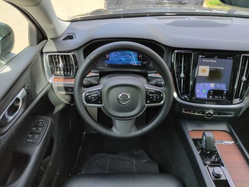 Used 2024 Volvo S60 B5 Plus AWD/4WD image 16