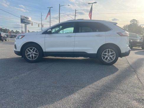 Used 2023 Ford Edge SEL w/ Convenience Package image 4
