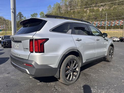 Used 2021 Kia Sorento SX Prestige image 7