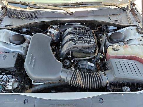 Used 2023 Dodge Charger SXT RWD image 13
