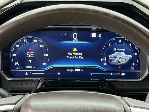 Used 2023 Chevrolet Silverado 1500 LTZ image 17