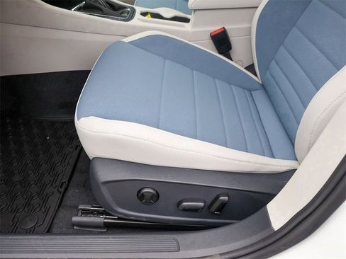 New 2026 Volkswagen Jetta SE image 13