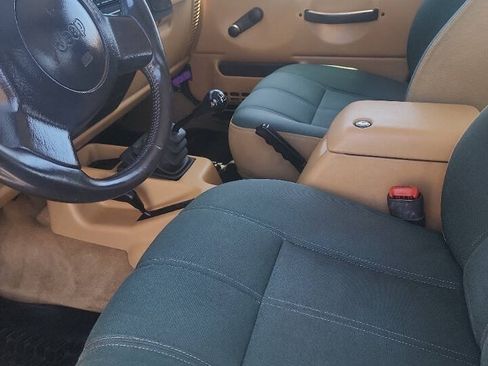 Used 1998 Jeep Wrangler Sahara AWD/4WD image 7