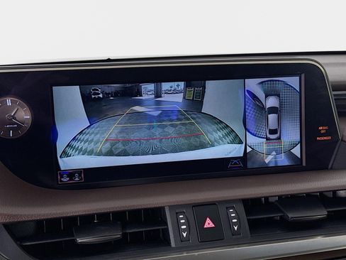 Used 2019 Lexus ES 350 Ultra Luxury image 18
