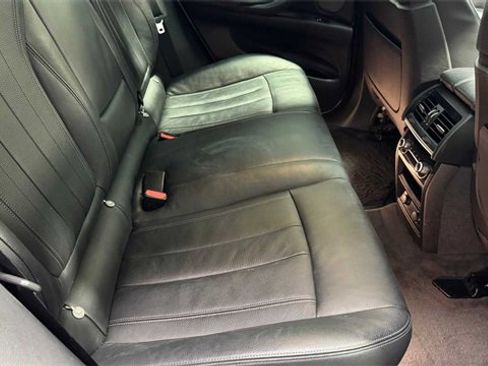 Used 2019 BMW X6 sDrive35i w/ M Sport Package image 16