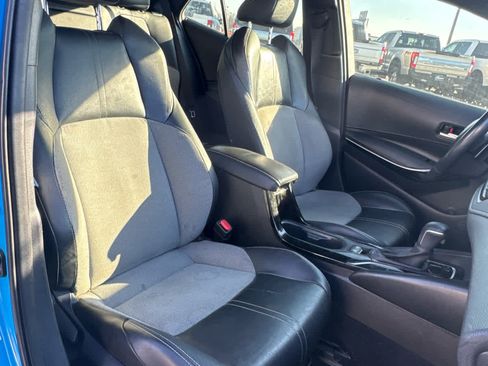 Used 2019 Toyota Corolla XSE image 8