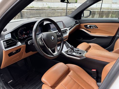 Used 2020 BMW 330i xDrive Sedan w/ Premium Package AWD/4WD image 8