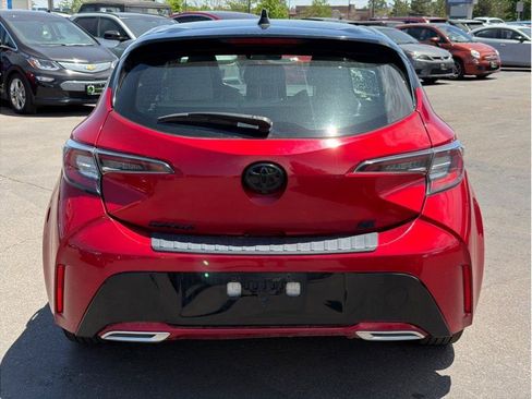 Used 2022 Toyota Corolla SE FWD image 2