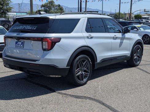 New 2026 Ford Explorer ST-Line w/ ST-Line Street Pack RWD image 2
