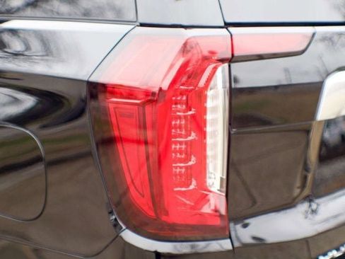 Used 2023 GMC Yukon Denali image 19