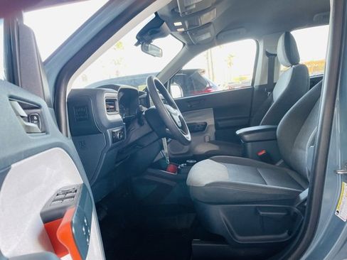 Used 2023 Ford Maverick XLT image 11