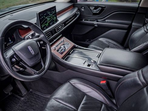 Used 2021 Lincoln Aviator Grand Touring w/ Elements Package Plus image 9
