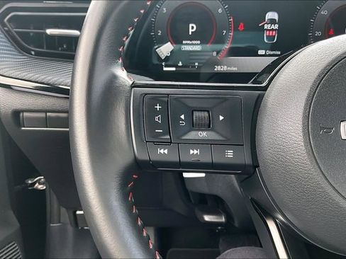 Certified 2025 Nissan Kicks SR AWD/4WD image 10