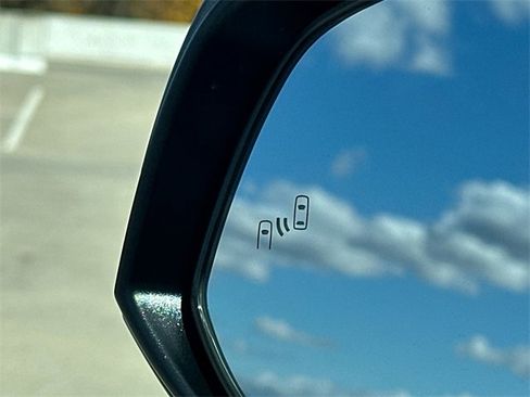 New 2025 Toyota RAV4 XLE image 17