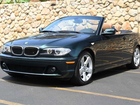 Used 2004 BMW 325Ci Convertible image 2