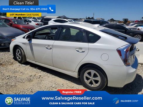 Used 2014 Toyota Prius Three FWD image 3