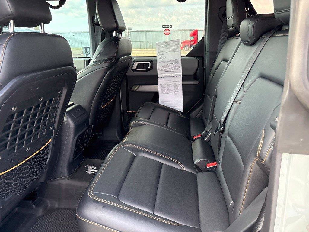 Used 2022 Ford Bronco Badlands AWD/4WD image 16