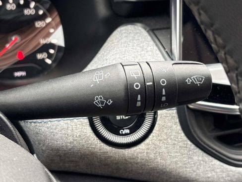 Used 2024 Jeep Compass Latitude w/ Altitude Special Edition image 29