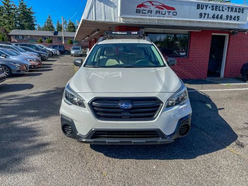 Used 2018 Subaru Outback 2.5i AWD/4WD image 6