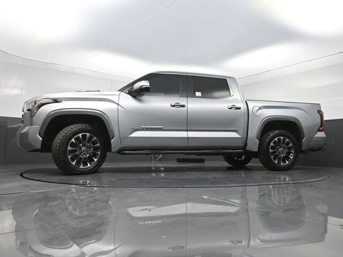 Used 2024 Toyota Tundra Limited AWD/4WD image 32