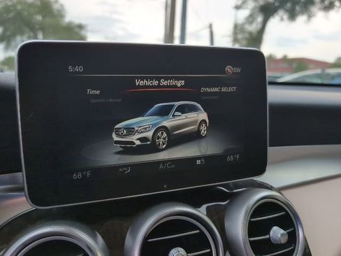 Used 2017 Mercedes-Benz GLC 300 w/ Premium 3 Package image 18