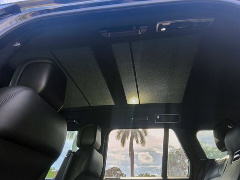 Used 2019 Land Rover Range Rover HSE AWD/4WD image 35