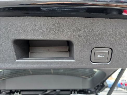 New 2025 GMC Acadia Elevation w/ Super Cruise Package image 31