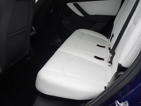 Used 2020 Tesla Model Y Performance image 30