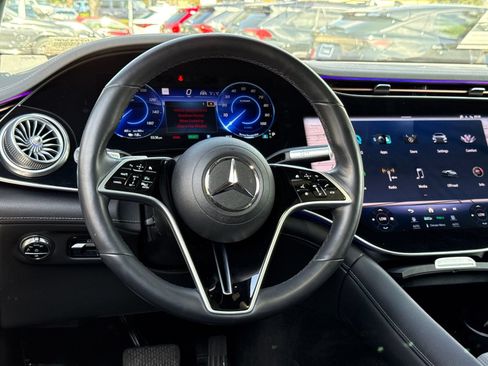 Used 2023 Mercedes-Benz EQS 580 4MATIC SUV image 37